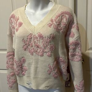 Storia Cropped Sweater. Nearly NEW!  Size Small.  Distressed